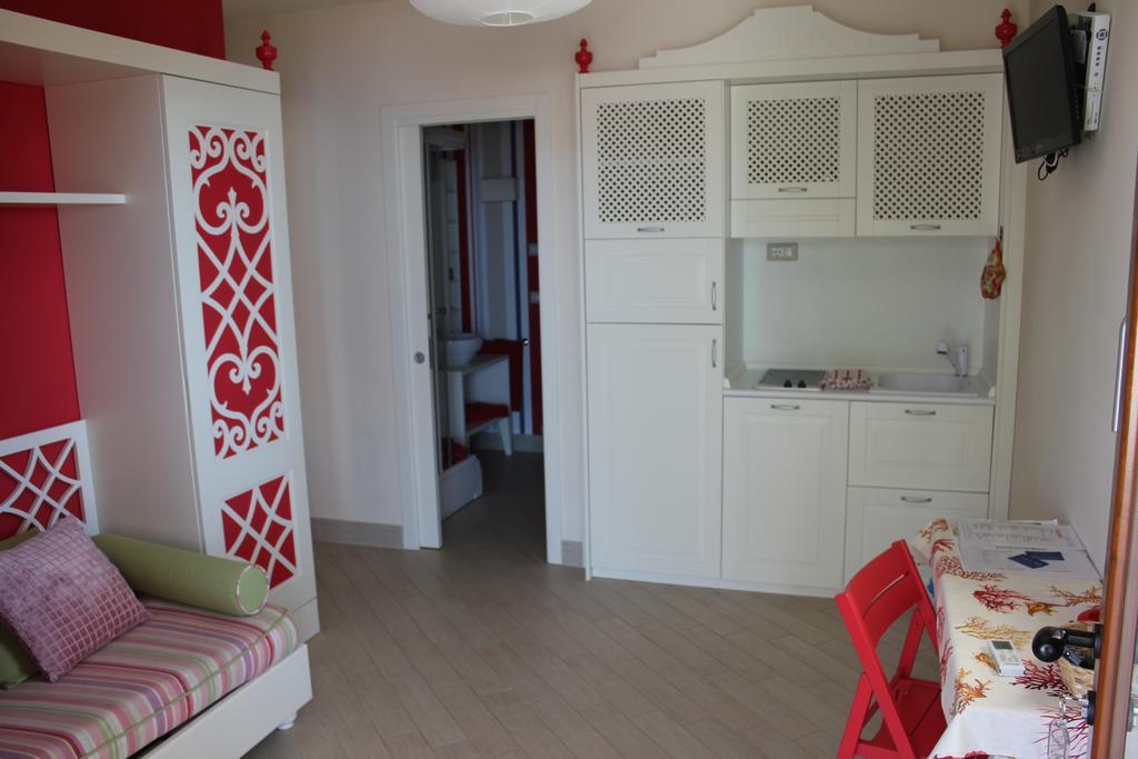 Holiday Lodge Al Porto Mattinata Exterior photo